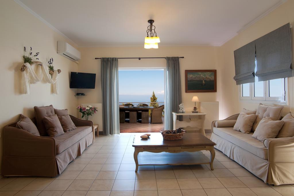 Amalia Apartments Exanthia Oda fotoğraf